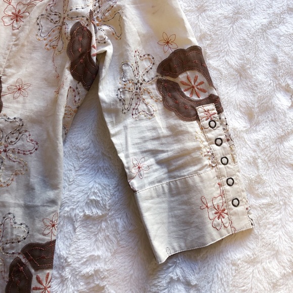 Tribal floral top - Picture 3 of 8